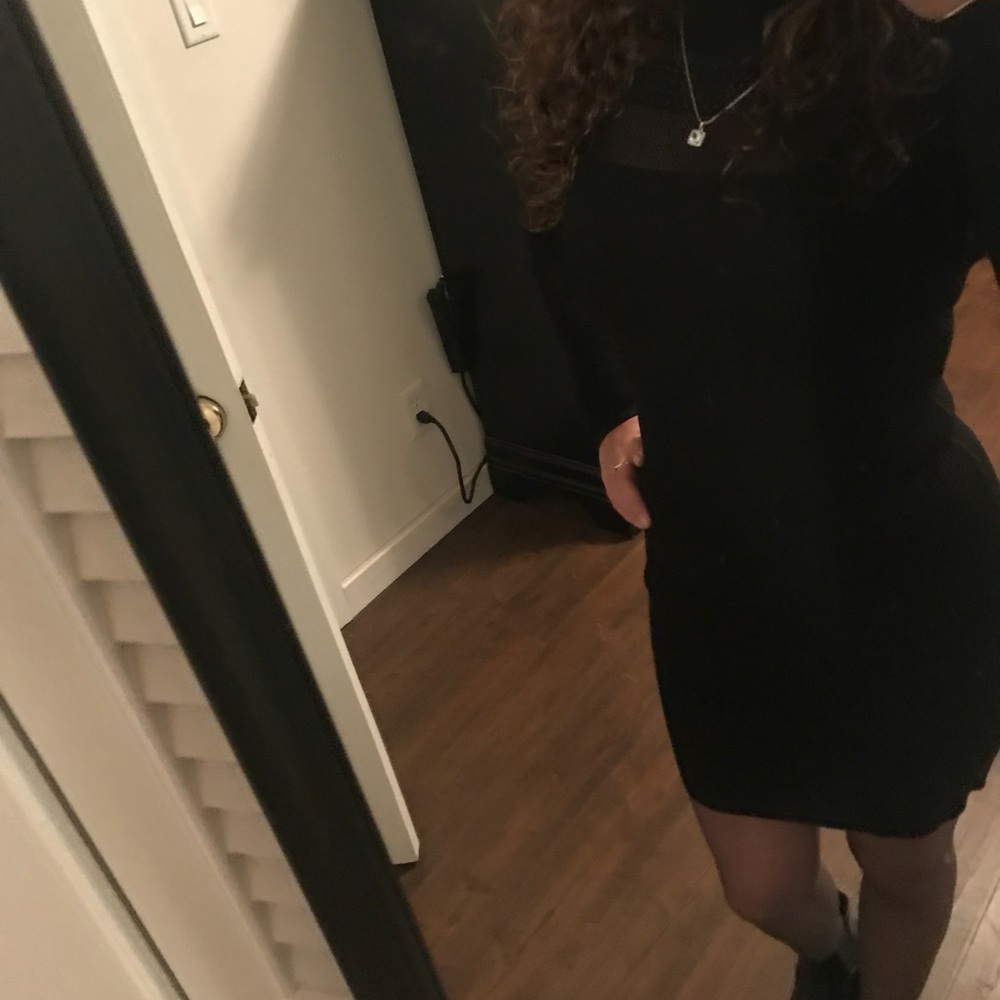 Small black sweater dress (light) - Picture 5 of 5